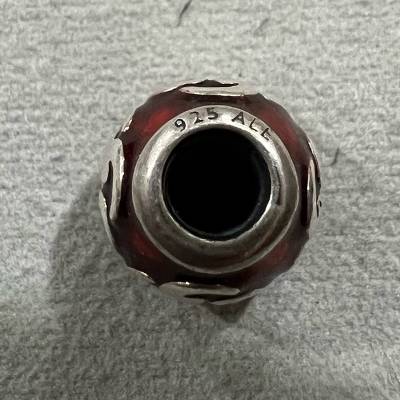 Pandora Red Zen Charm - Picture 2 of 3